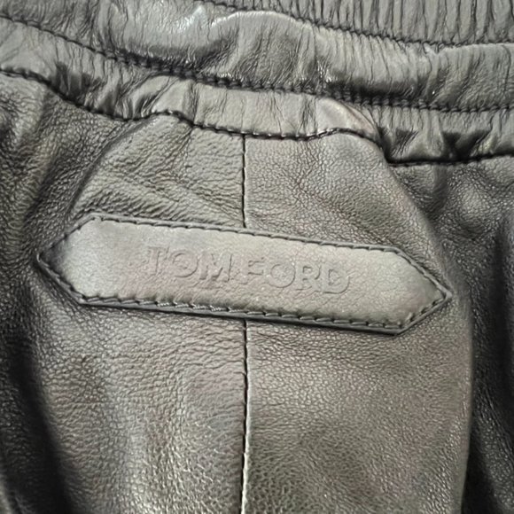 Tom Ford leather black shorts size 42 - Picture 3 of 9